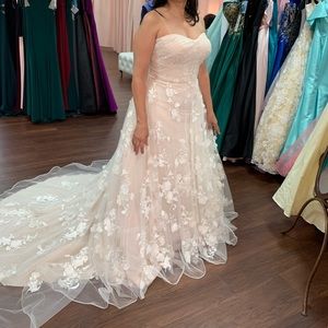 Mori Lee New Unaltered wedding dress